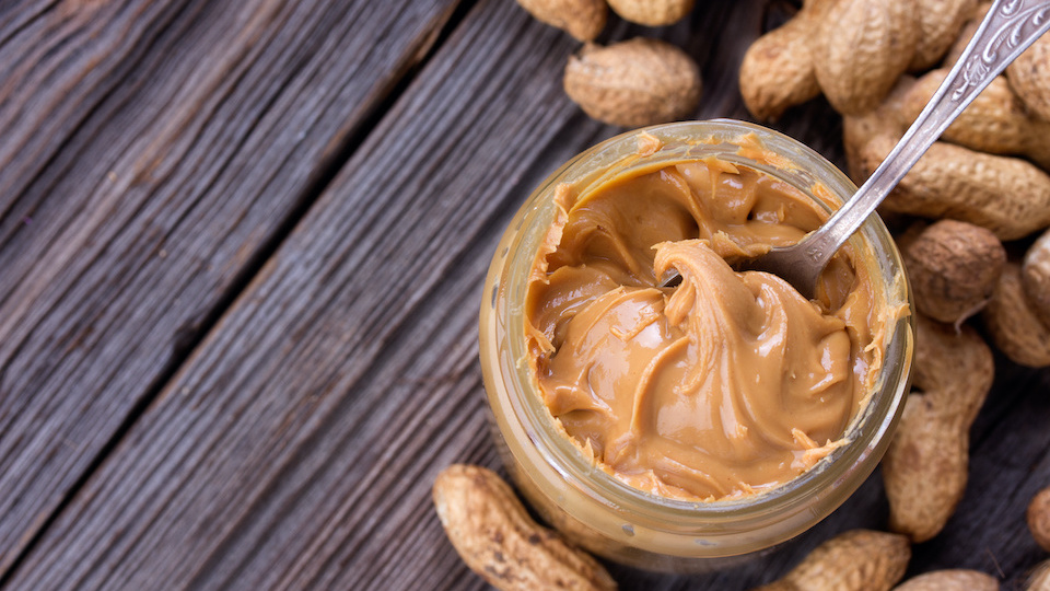 eating-a-spoonful-of-peanut-butter-before-bed-does-this-backyard-garden